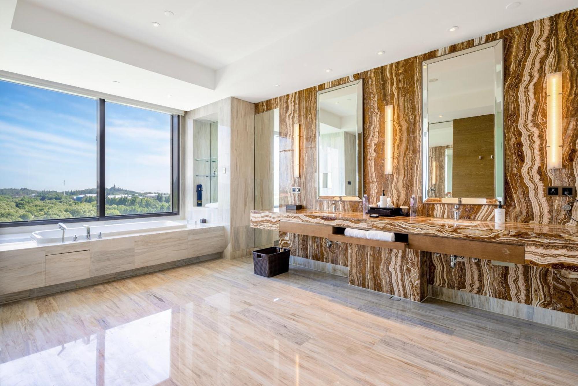 Intercontinental Nantong By Ihg-Best View Of Yangtze ภายนอก รูปภาพ